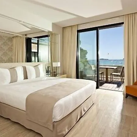 Hotel La Farandole Sanary-sur-Mer