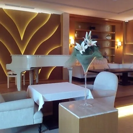 Hotell La Farandole Sanary-sur-Mer