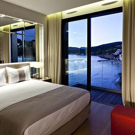 Hotel La Farandole 4*