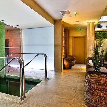 La Farandole Hotel 4*