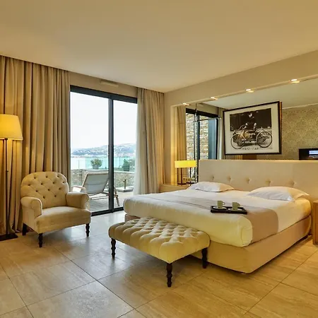 Hotel La Farandole 4*