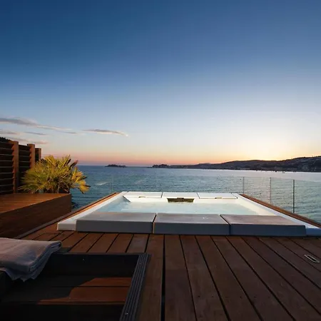 Hotel La Farandole 4*