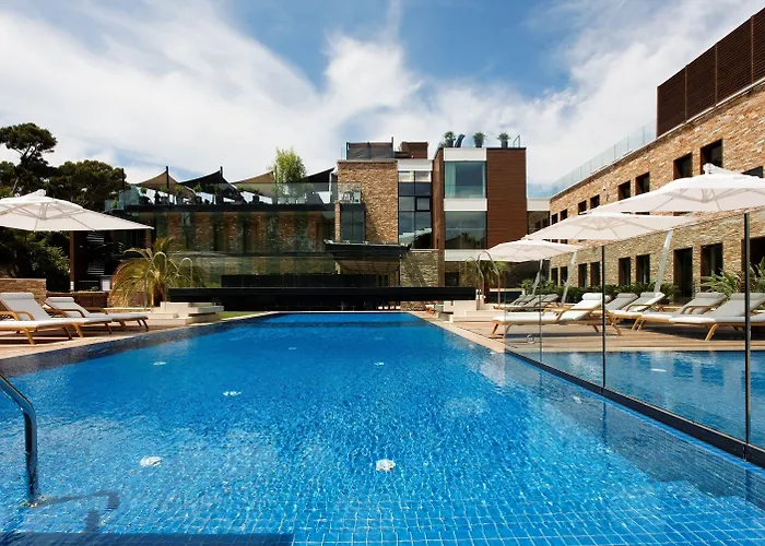 فندق La Farandole 4*
