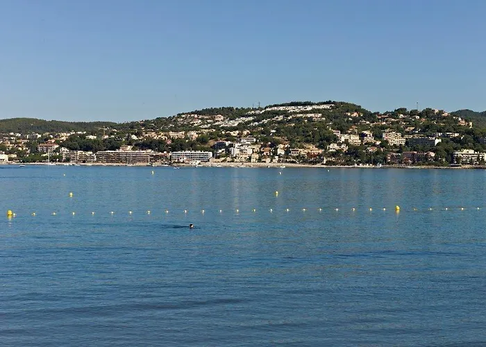 Ξενοδοχείο La Farandole Sanary-sur-Mer