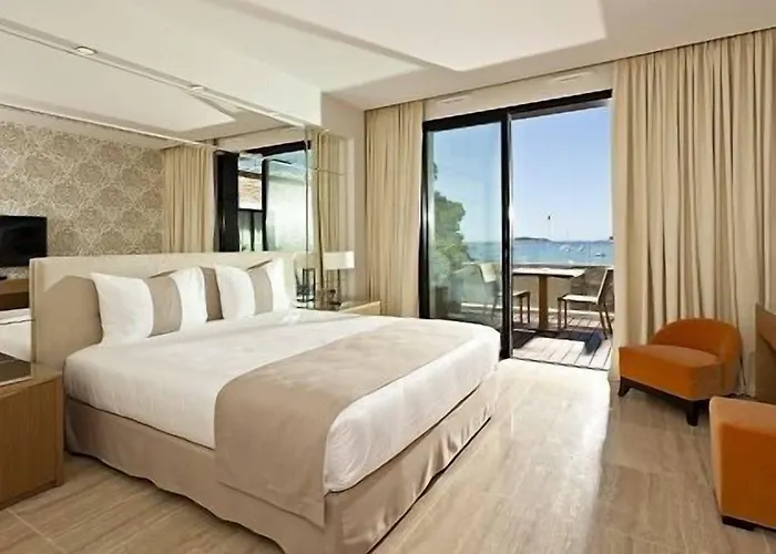 Hotel La Farandole Sanary-sur-Mer