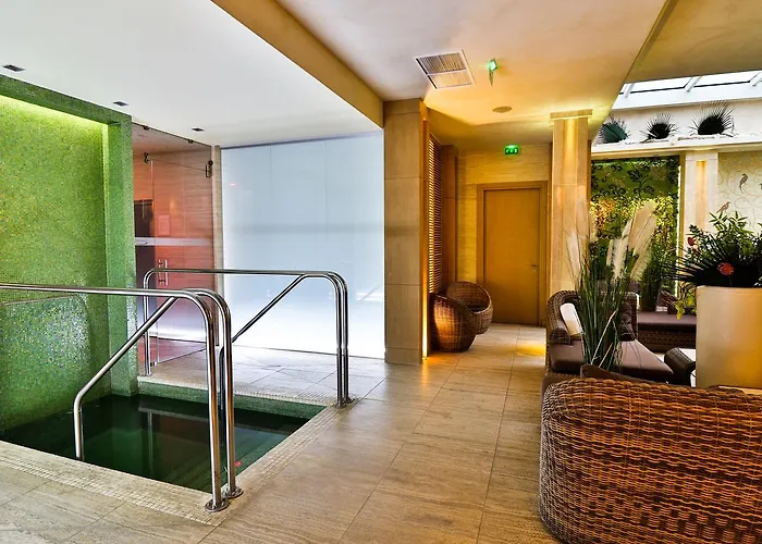 La Farandole Hotel 4*